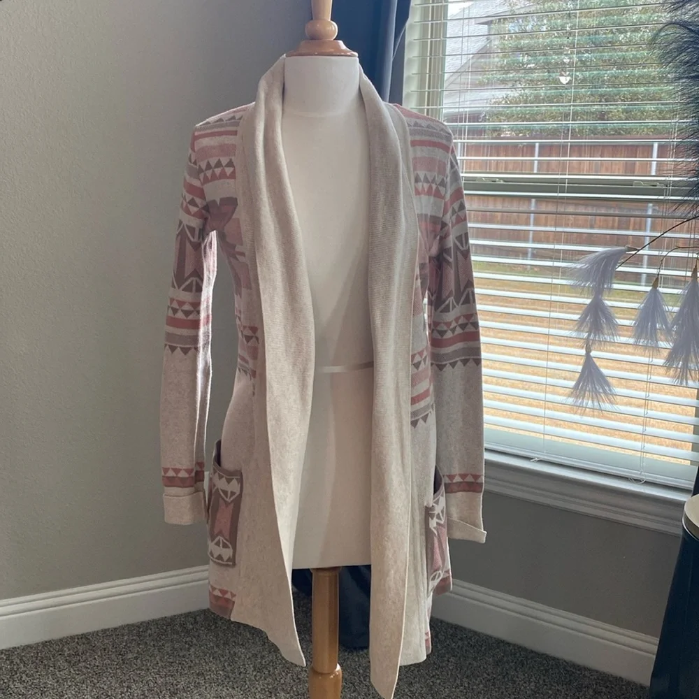 Cardigan - Picture 1 of 4